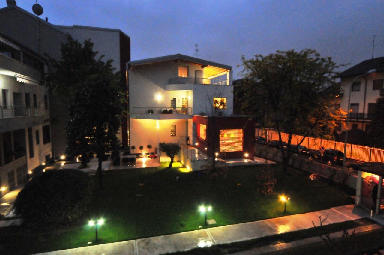 Flatmilan Hotel Cernusco Sul Naviglio Luaran gambar