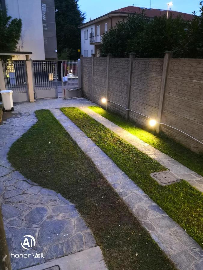 Flatmilan Hotel Cernusco Sul Naviglio Luaran gambar